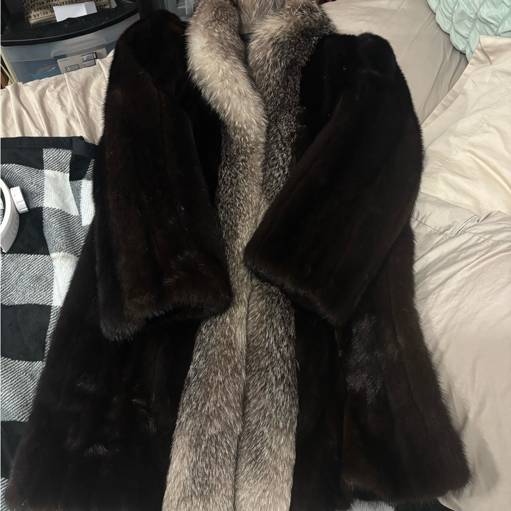Luxurious Black and Gray Fur Cape with Plush Texture